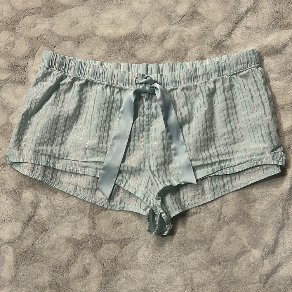 Victorias Secret Sleep Shorts Striped Size Large - Picture 1 of 6